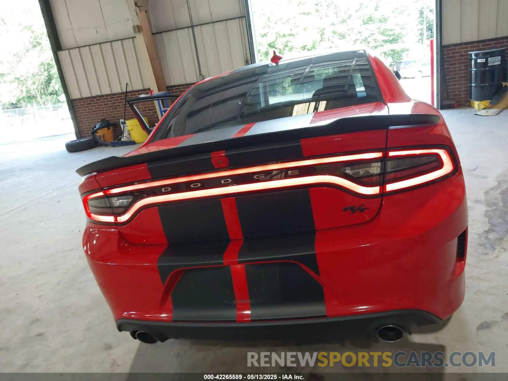 17 Фотография поврежденного автомобиля 2C3CDXCT2KH656087 DODGE CHARGER 2019