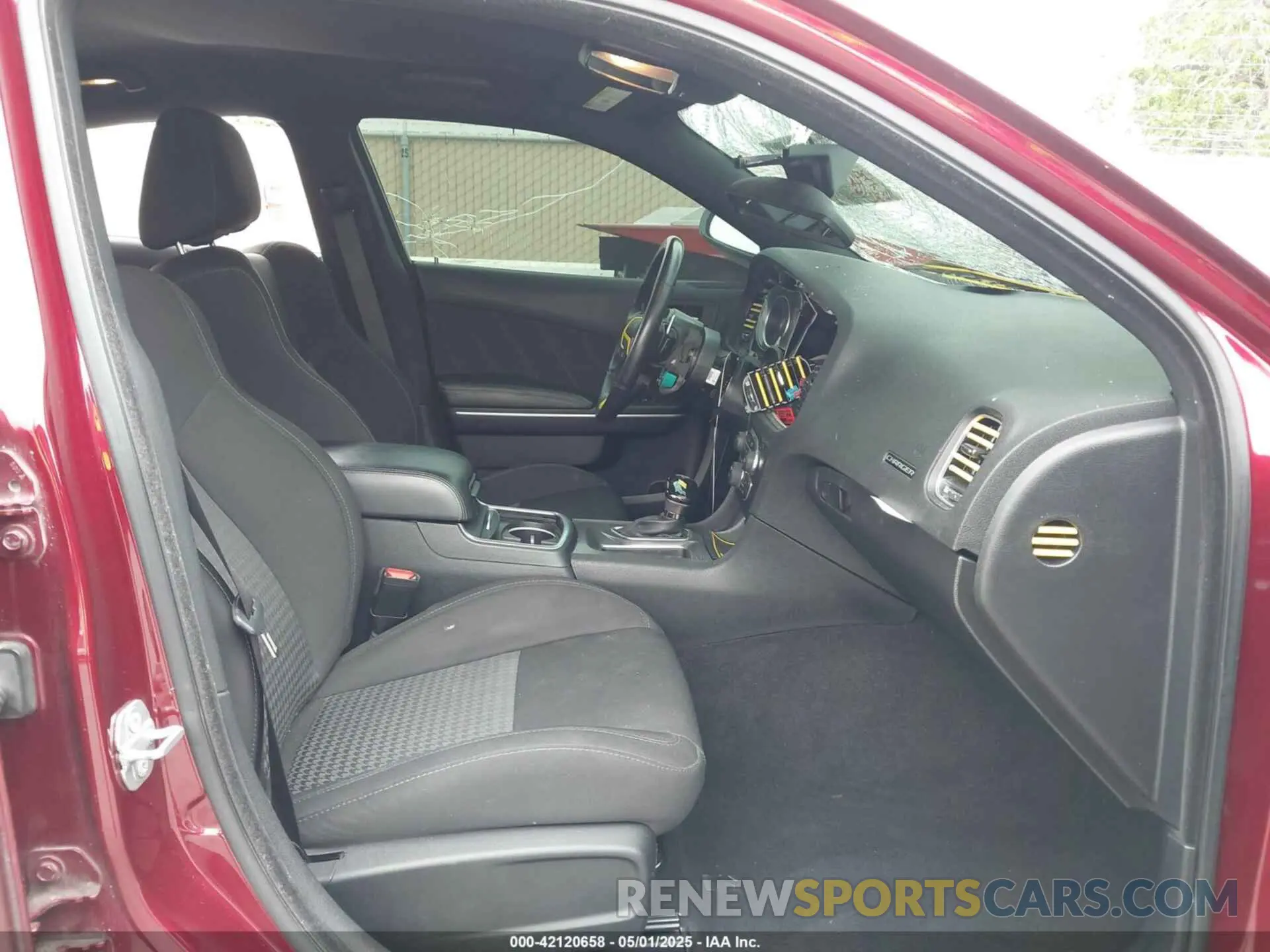 5 Photograph of a damaged car 2C3CDXCT2KH749207 DODGE CHARGER 2019