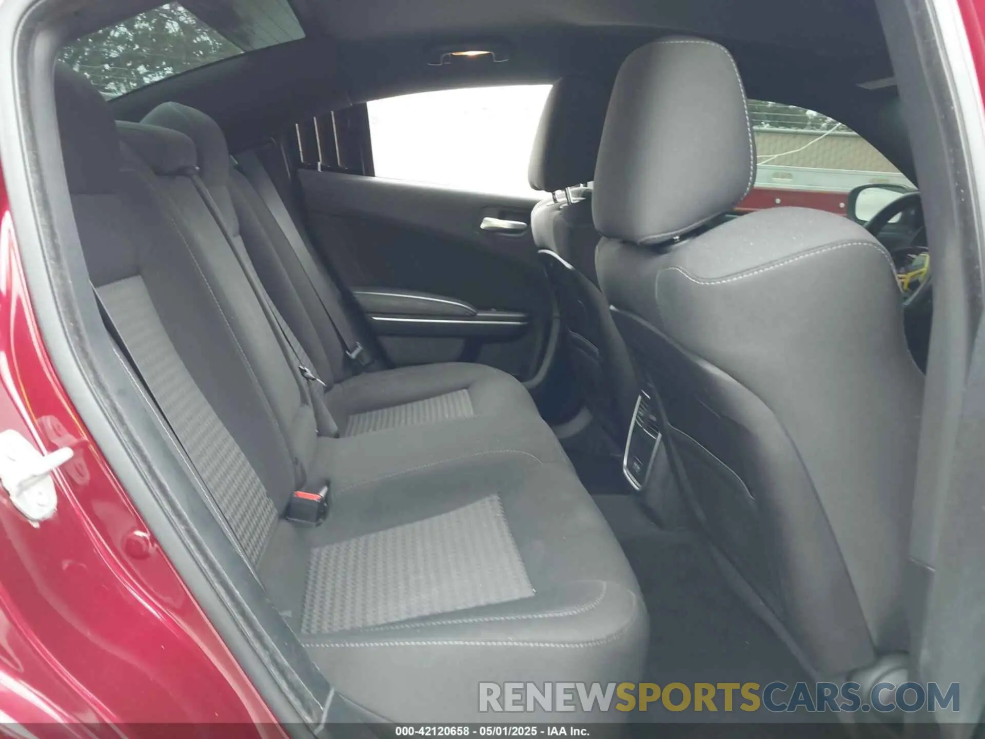 8 Photograph of a damaged car 2C3CDXCT2KH749207 DODGE CHARGER 2019
