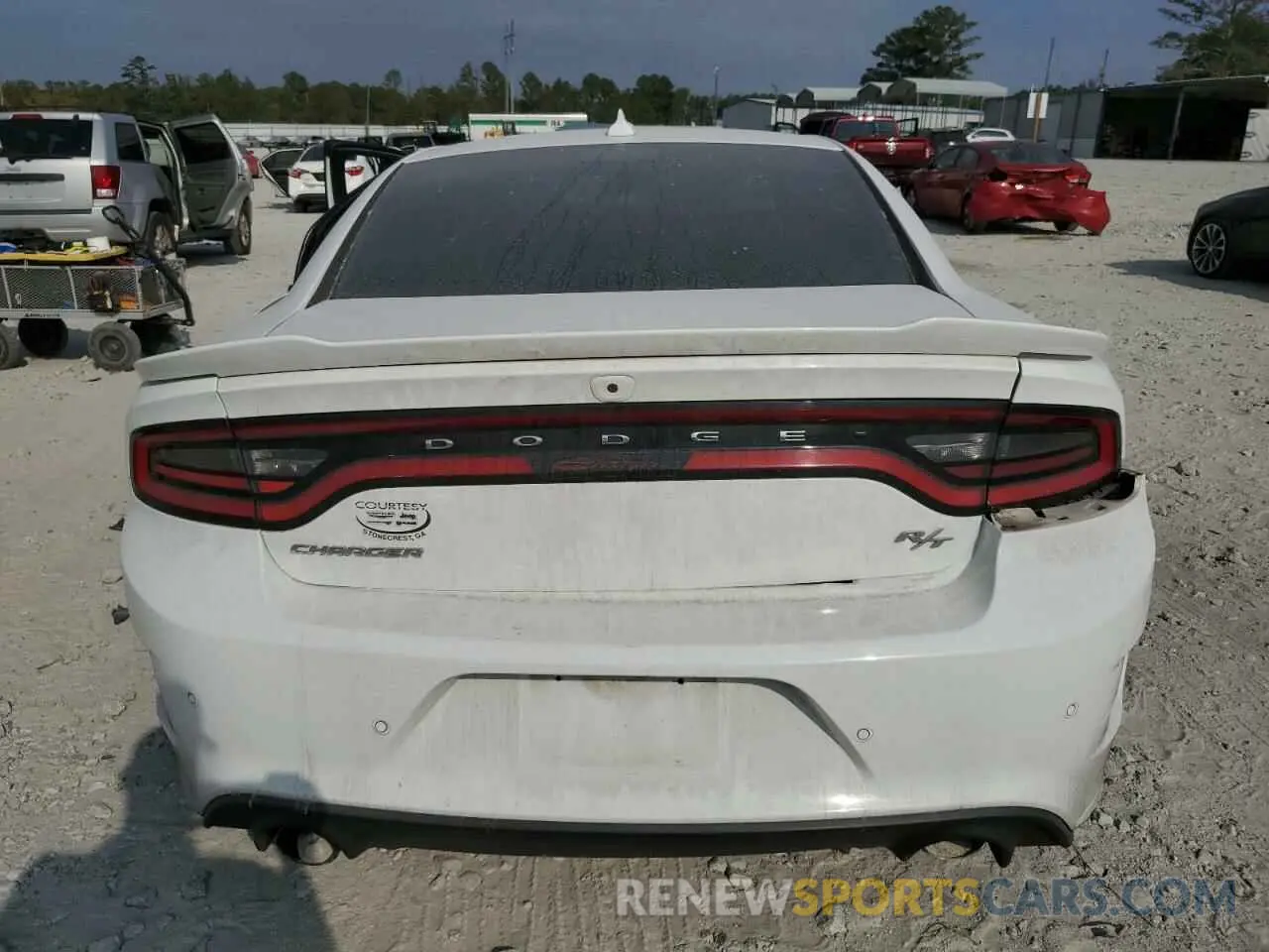 6 Фотография поврежденного автомобиля 2C3CDXCT3KH526920 DODGE CHARGER 2019