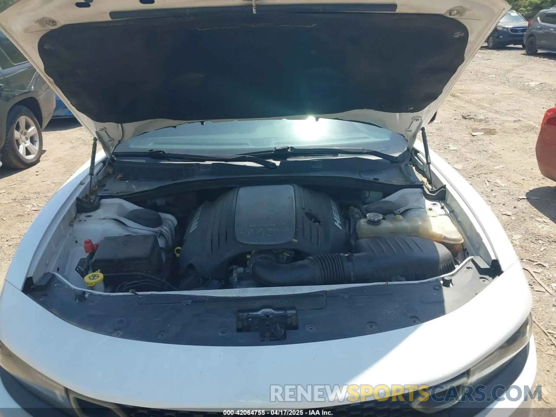10 Фотография поврежденного автомобиля 2C3CDXCT3KH633059 DODGE CHARGER 2019