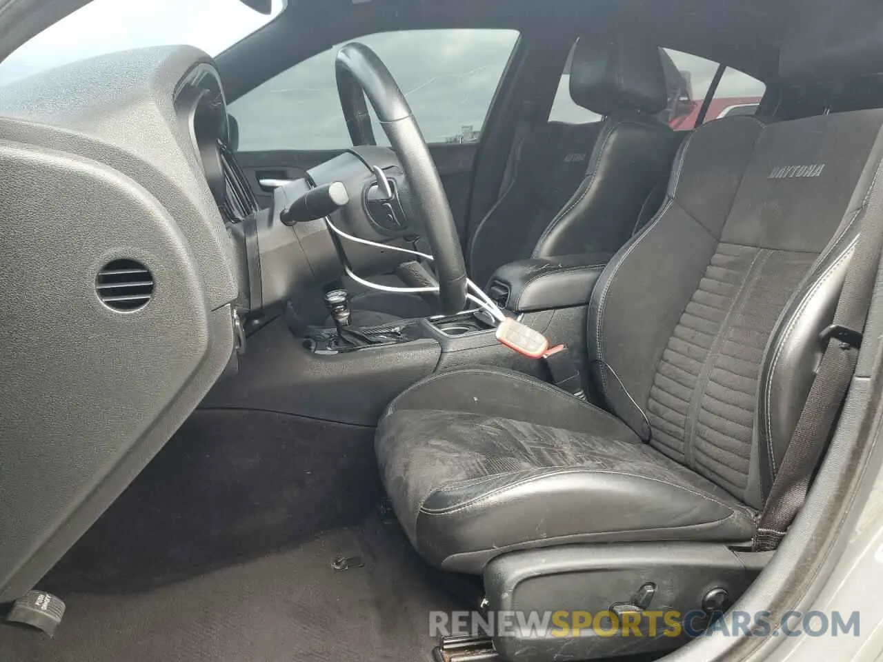 7 Photograph of a damaged car 2C3CDXCT4KH526280 DODGE CHARGER 2019