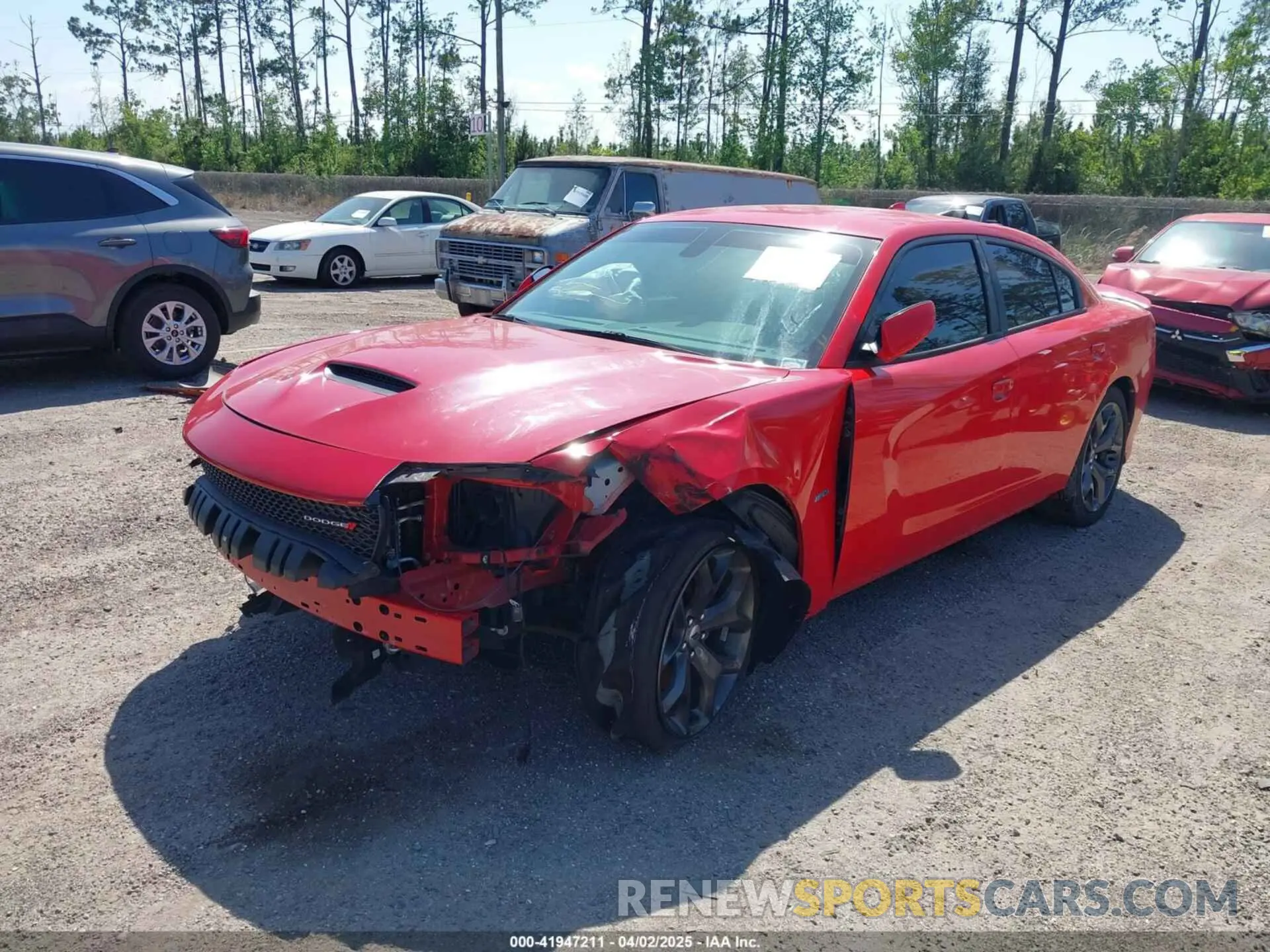 2 Фотография поврежденного автомобиля 2C3CDXCT6KH575853 DODGE CHARGER 2019