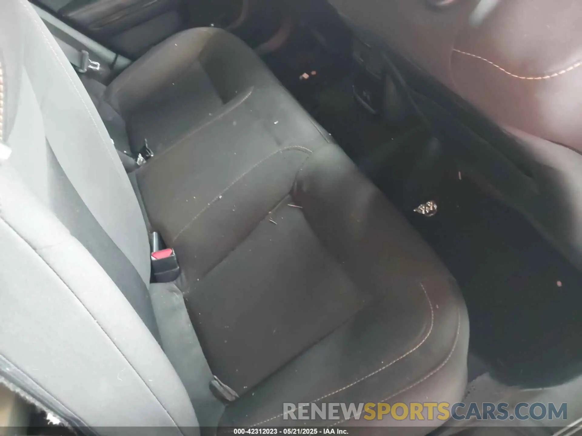 8 Photograph of a damaged car 2C3CDXCT6KH681882 DODGE CHARGER 2019