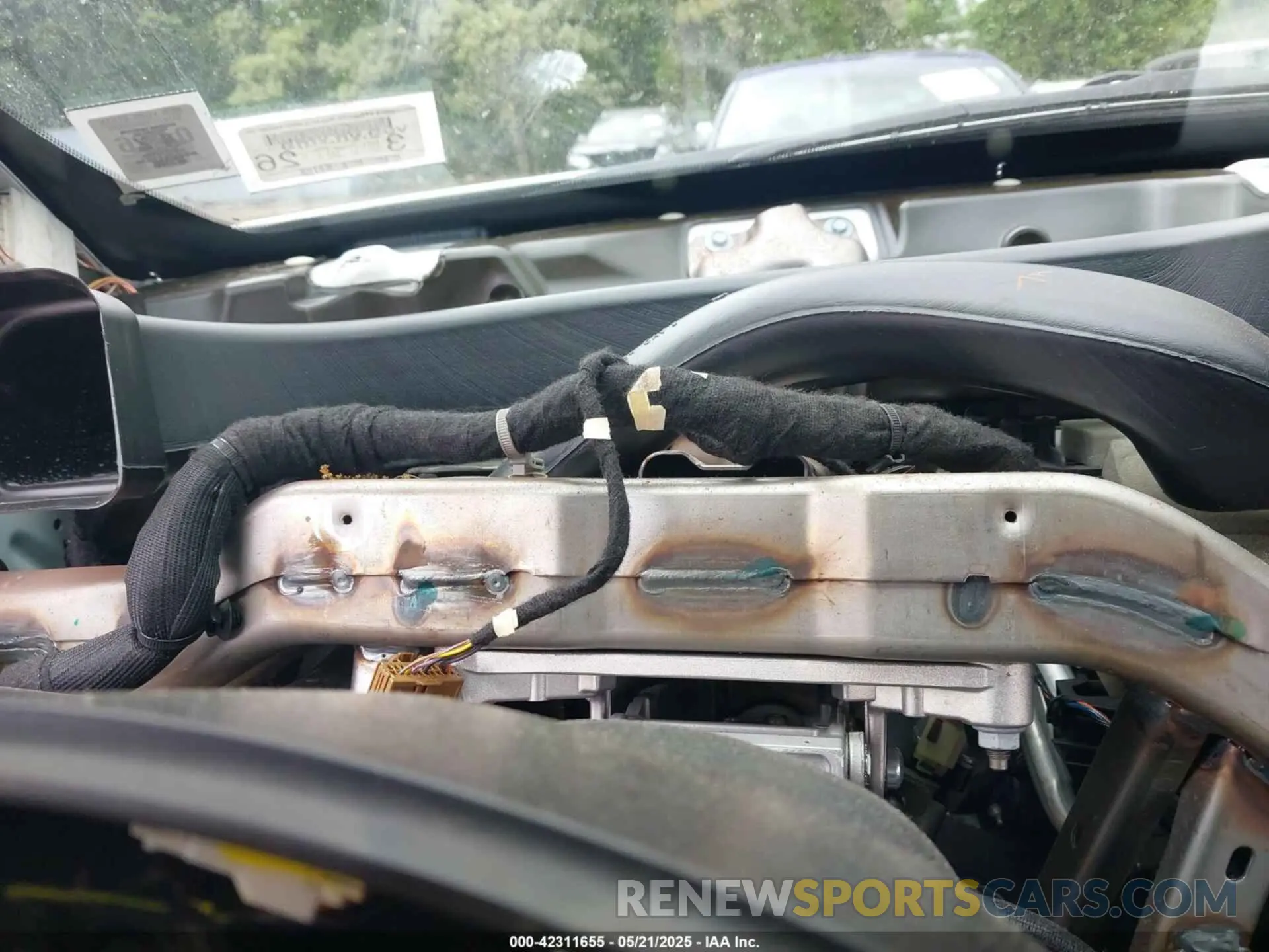 14 Photograph of a damaged car 2C3CDXCT7KH652889 DODGE CHARGER 2019