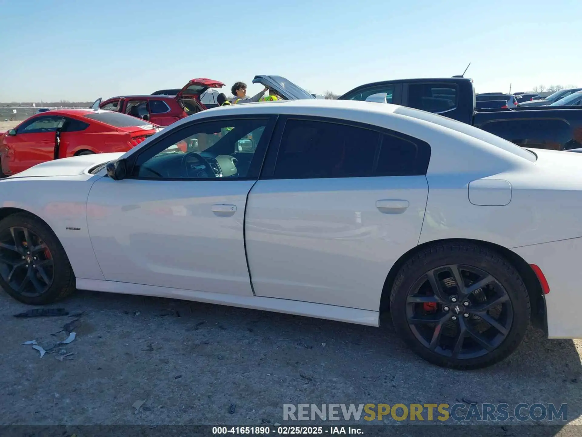 14 Фотография поврежденного автомобиля 2C3CDXCT9KH629940 DODGE CHARGER 2019