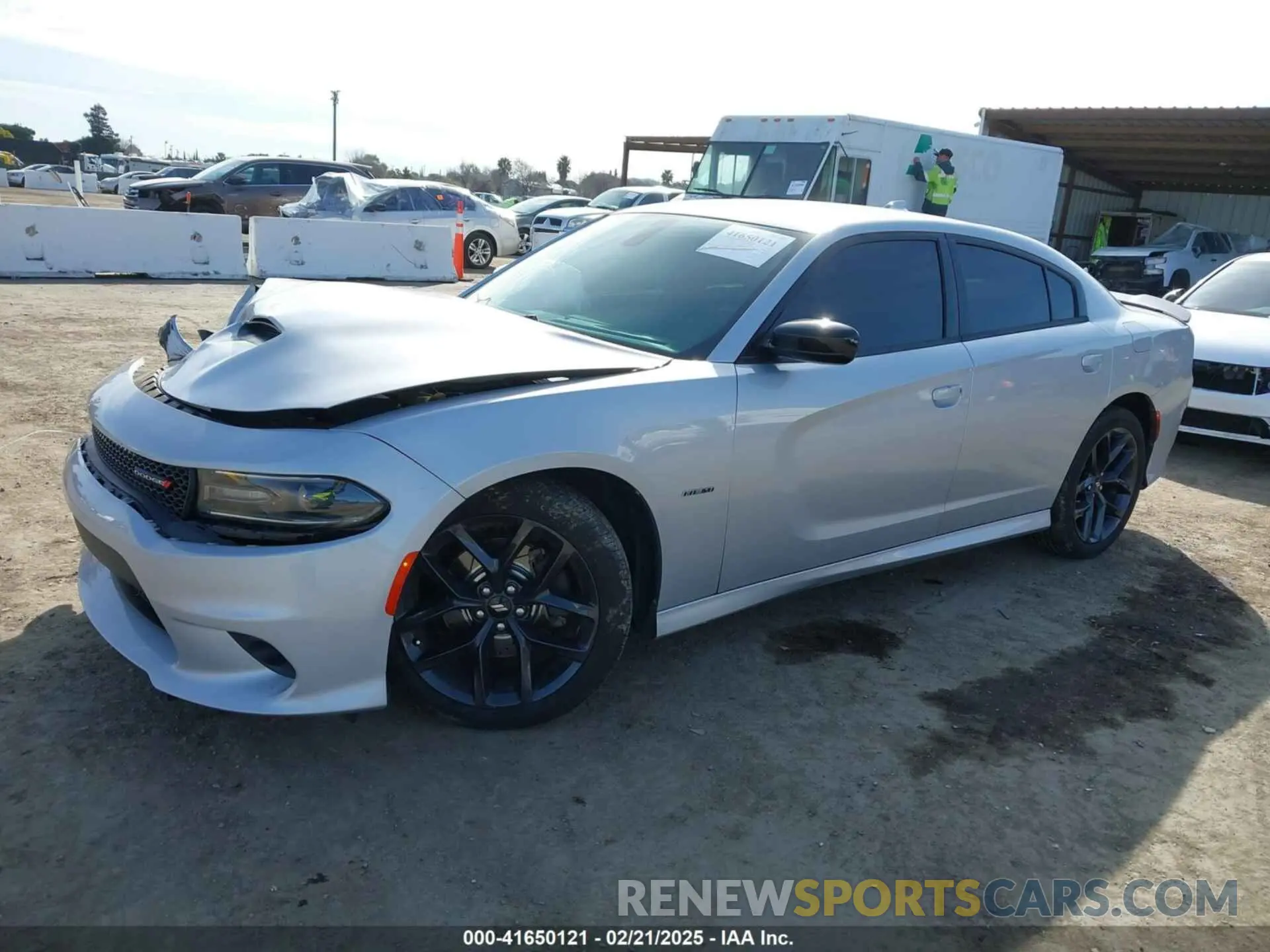 2 Фотография поврежденного автомобиля 2C3CDXCT9KH639027 DODGE CHARGER 2019