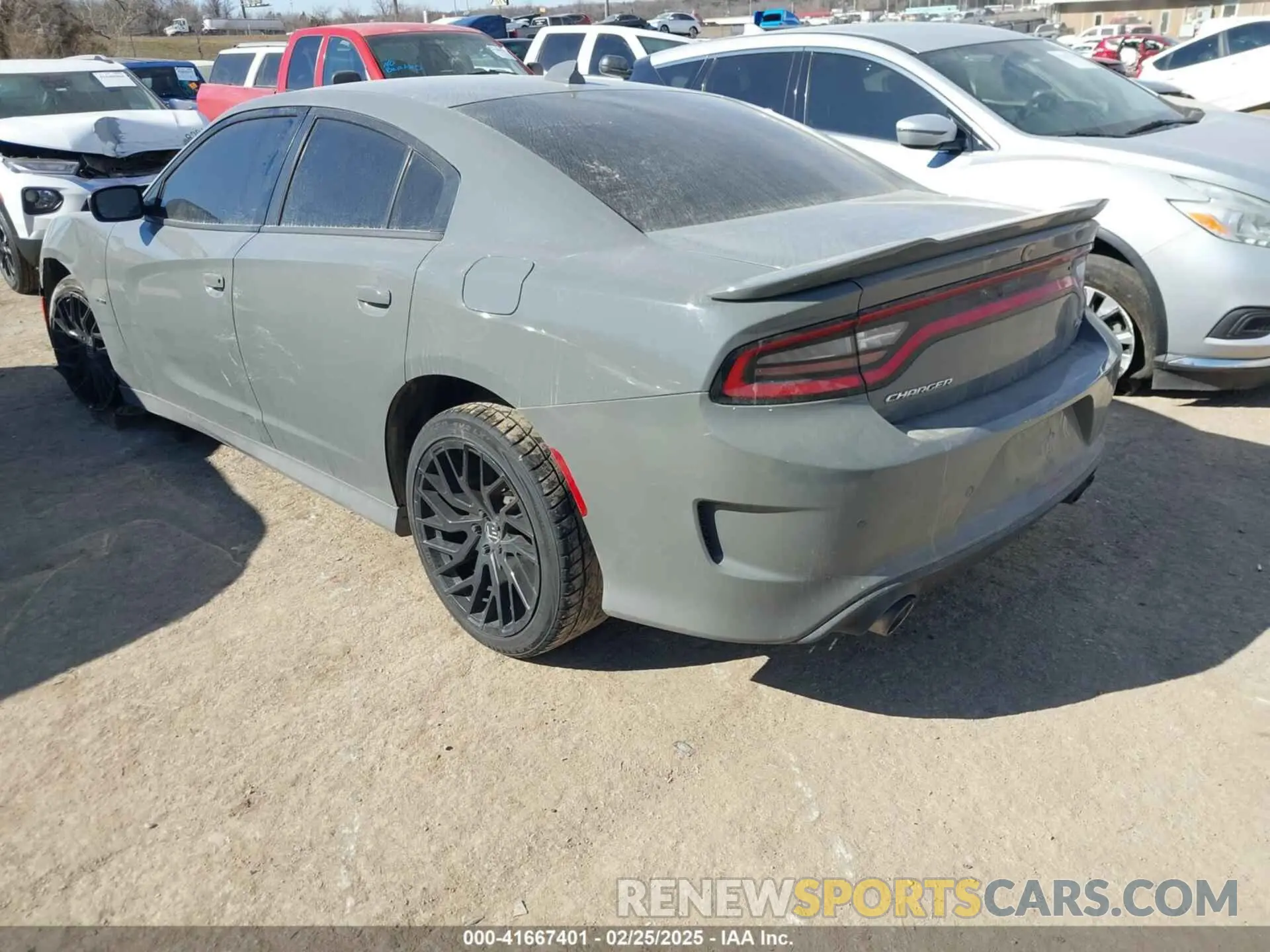 3 Photograph of a damaged car 2C3CDXCTXKH607784 DODGE CHARGER 2019