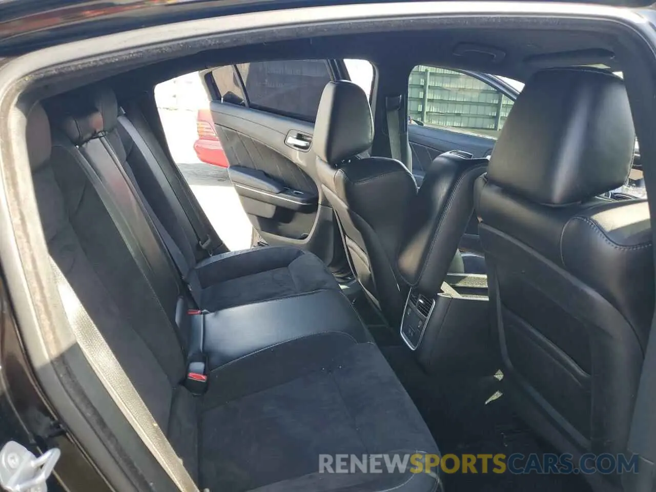 11 Photograph of a damaged car 2C3CDXGJ0KH564131 DODGE CHARGER 2019