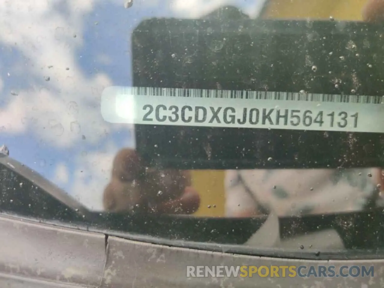 14 Photograph of a damaged car 2C3CDXGJ0KH564131 DODGE CHARGER 2019