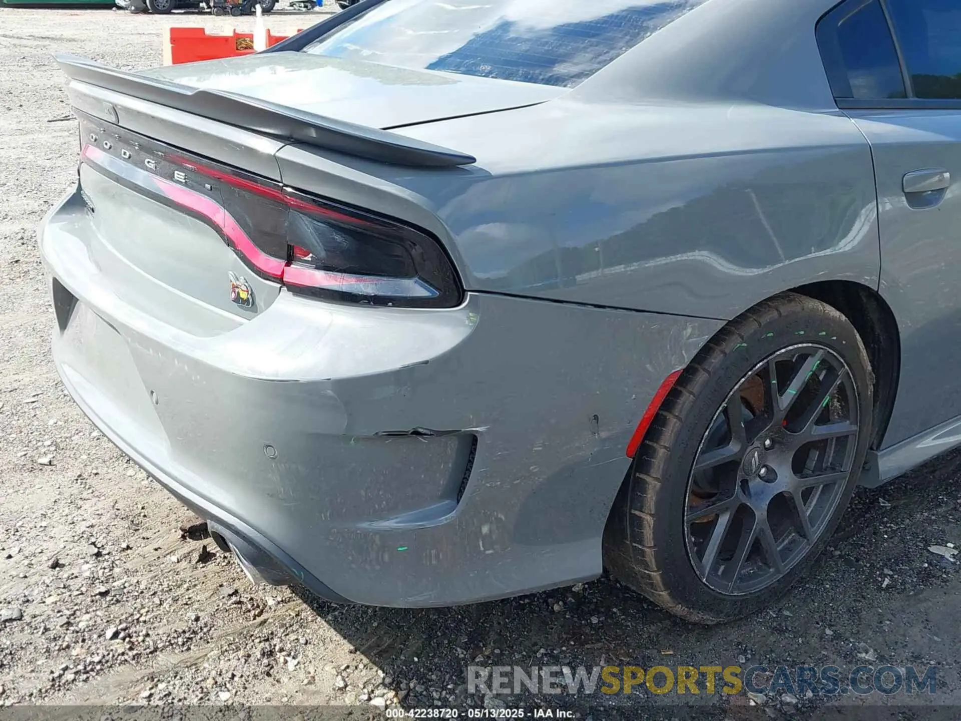 19 Фотография поврежденного автомобиля 2C3CDXGJ0KH611559 DODGE CHARGER 2019