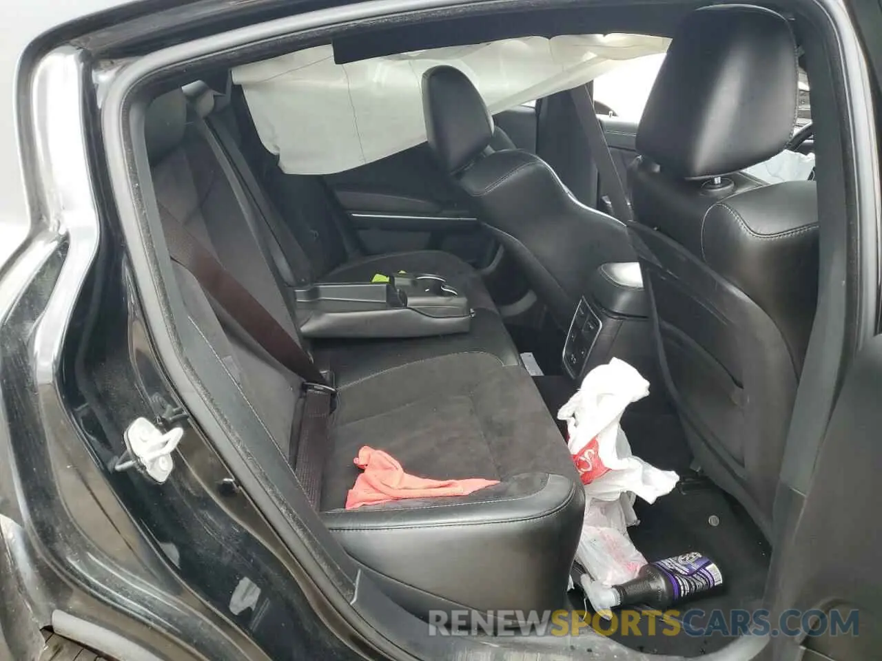 10 Photograph of a damaged car 2C3CDXGJ1KH604359 DODGE CHARGER 2019
