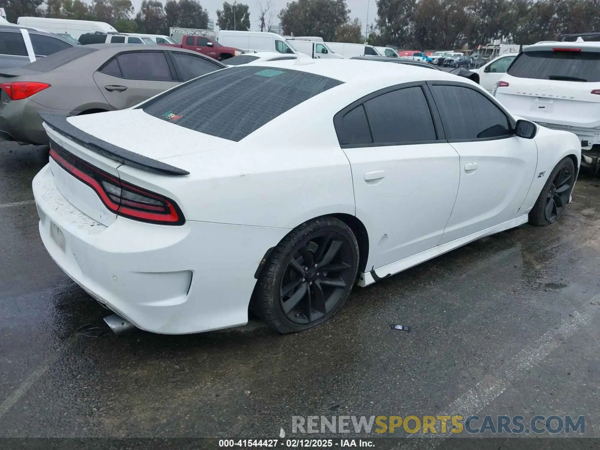 4 Фотография поврежденного автомобиля 2C3CDXGJ3KH511083 DODGE CHARGER 2019