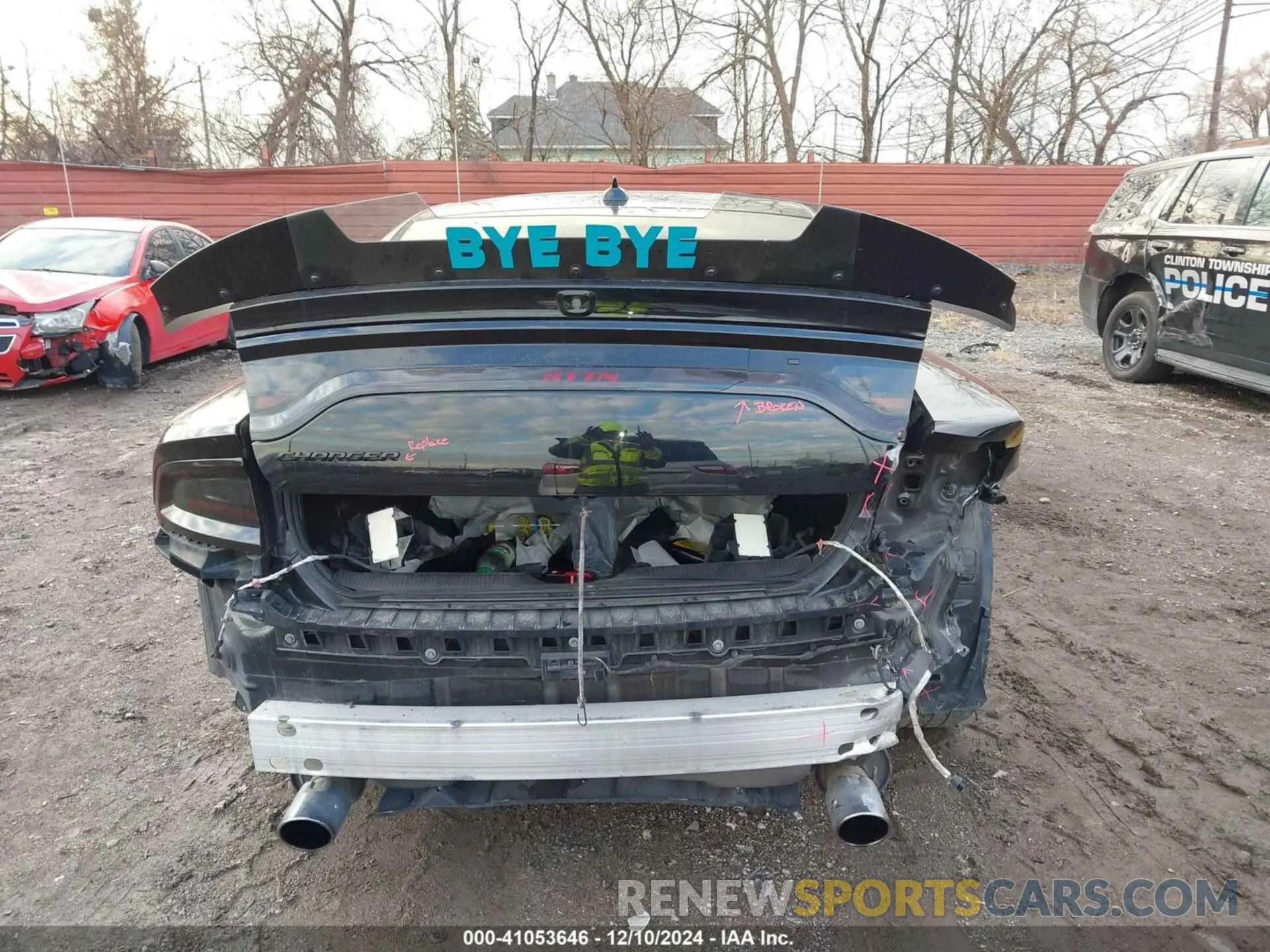 16 Photograph of a damaged car 2C3CDXGJ3KH665101 DODGE CHARGER 2019
