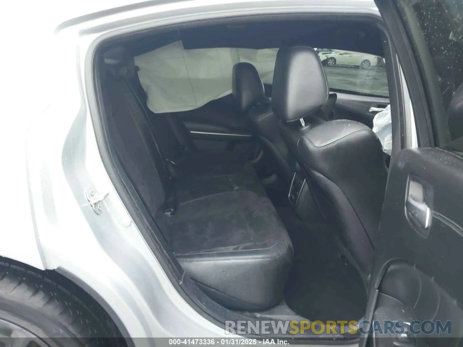 8 Photograph of a damaged car 2C3CDXGJ3KH688989 DODGE CHARGER 2019