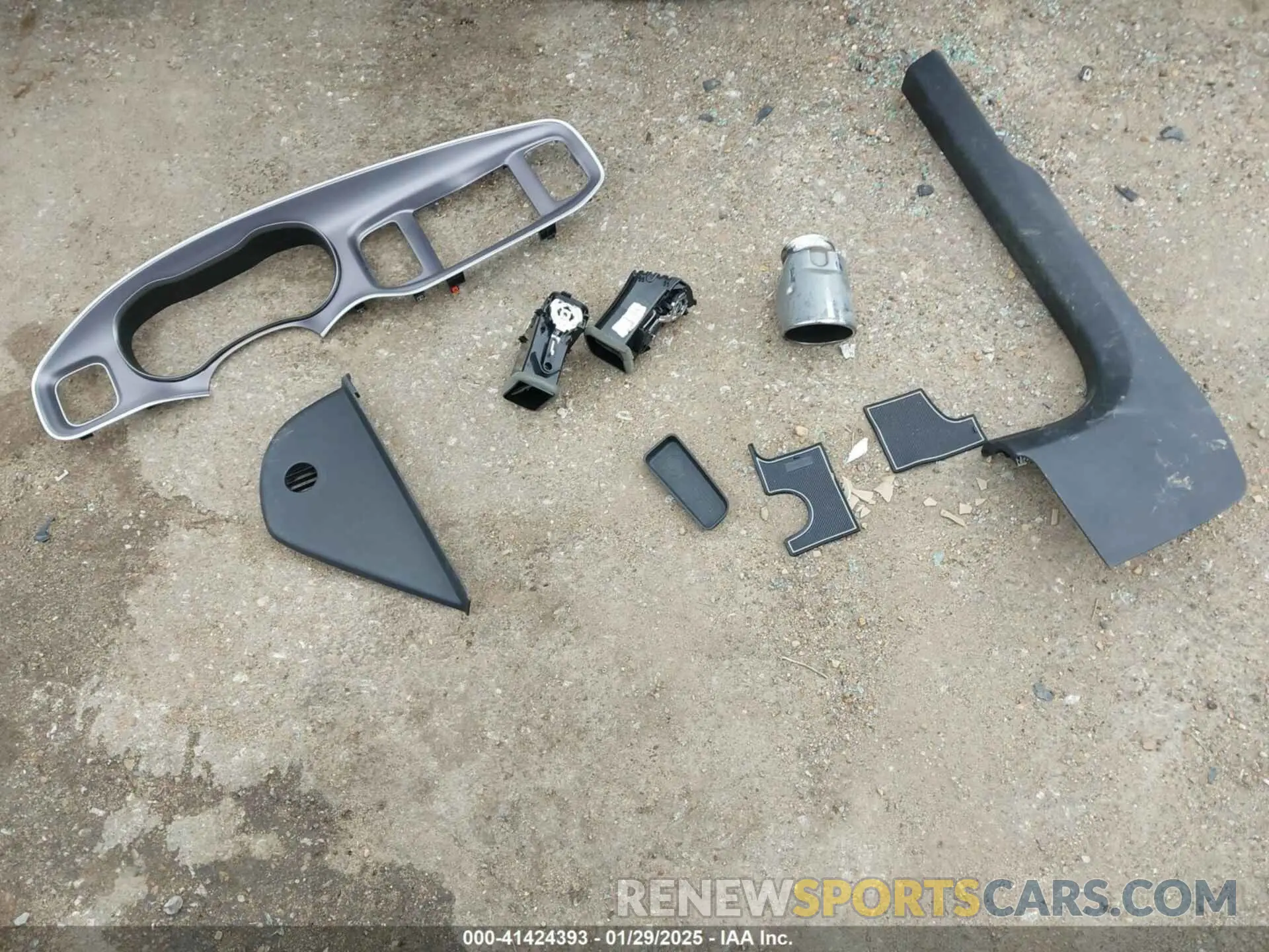 12 Photograph of a damaged car 2C3CDXGJ4KH658769 DODGE CHARGER 2019