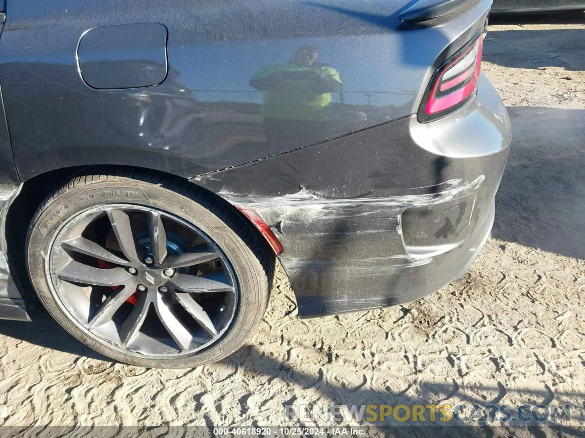 19 Фотография поврежденного автомобиля 2C3CDXGJ4KH658934 DODGE CHARGER 2019