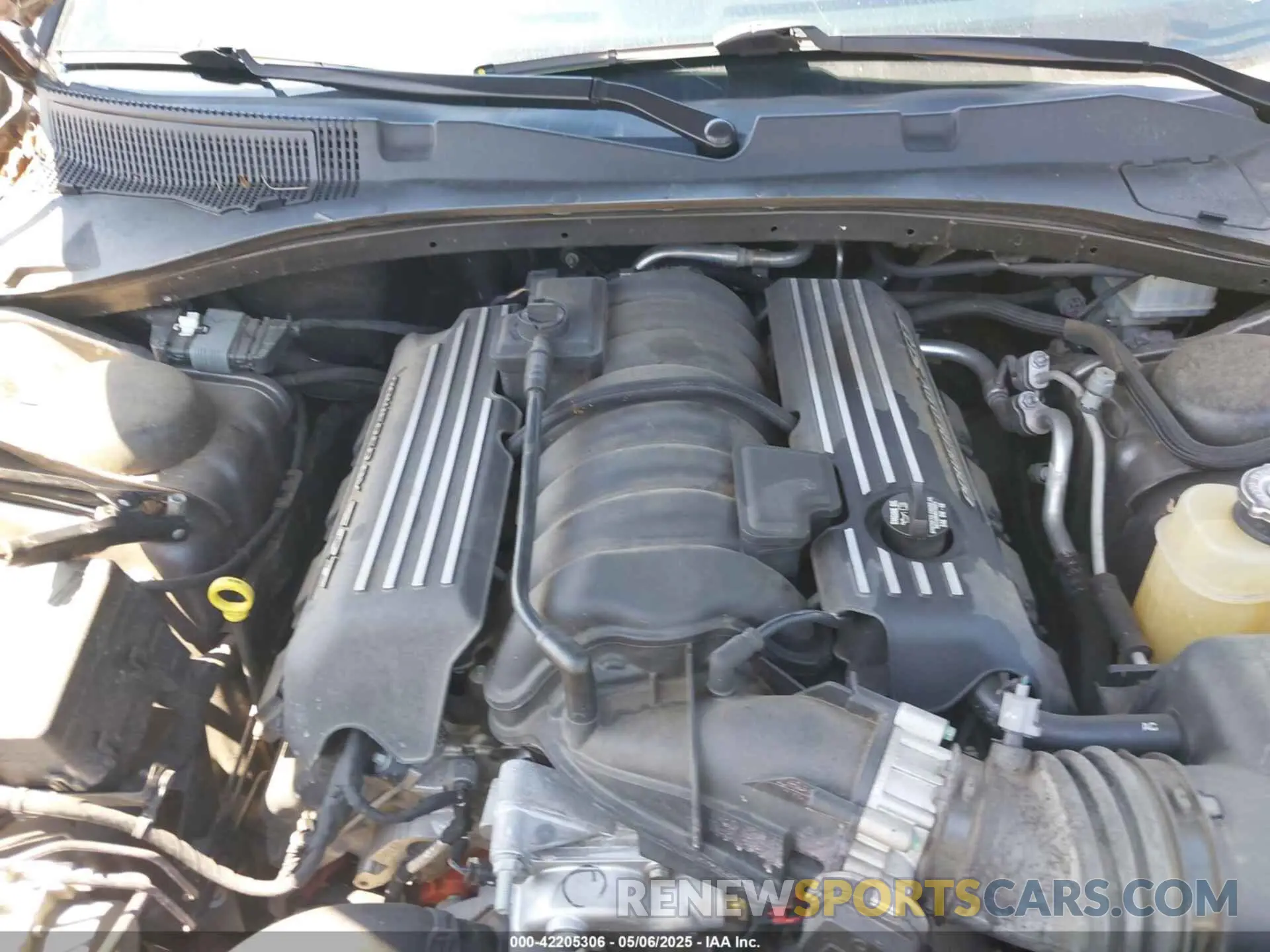10 Photograph of a damaged car 2C3CDXGJ4KH753817 DODGE CHARGER 2019