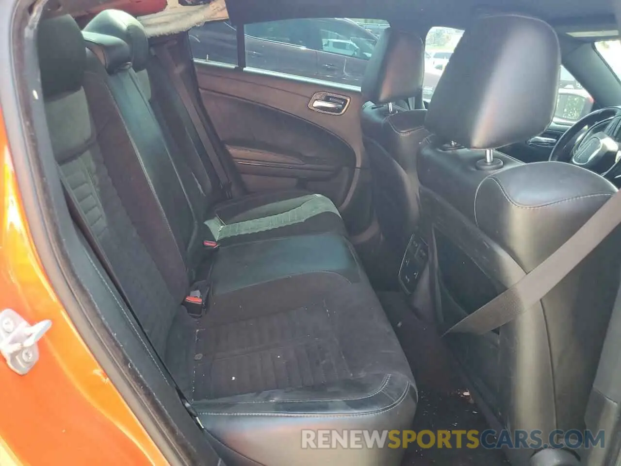 10 Photograph of a damaged car 2C3CDXGJ7KH530929 DODGE CHARGER 2019