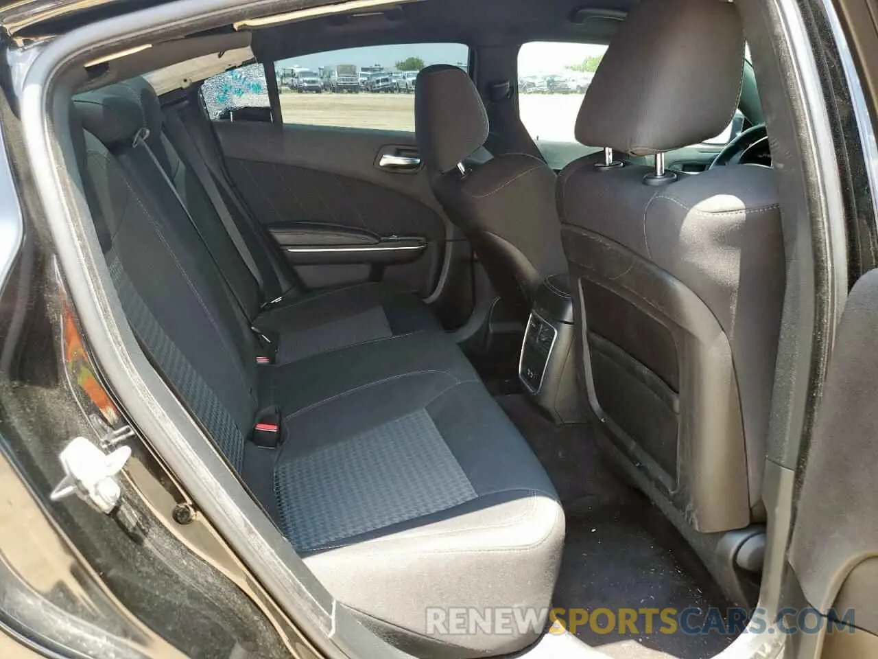 10 Photograph of a damaged car 2C3CDXGJ7KH535323 DODGE CHARGER 2019