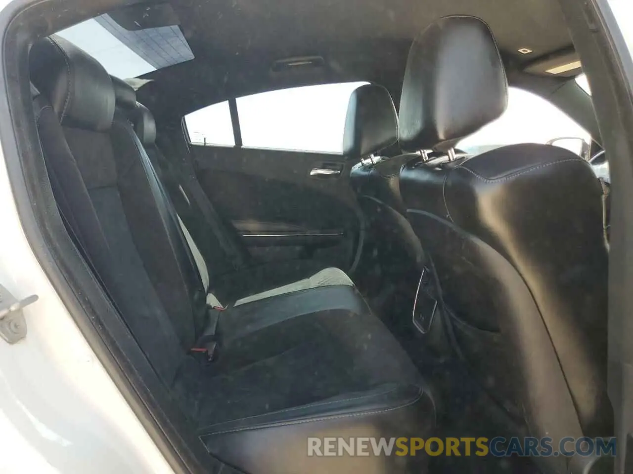10 Photograph of a damaged car 2C3CDXGJ9KH506115 DODGE CHARGER 2019