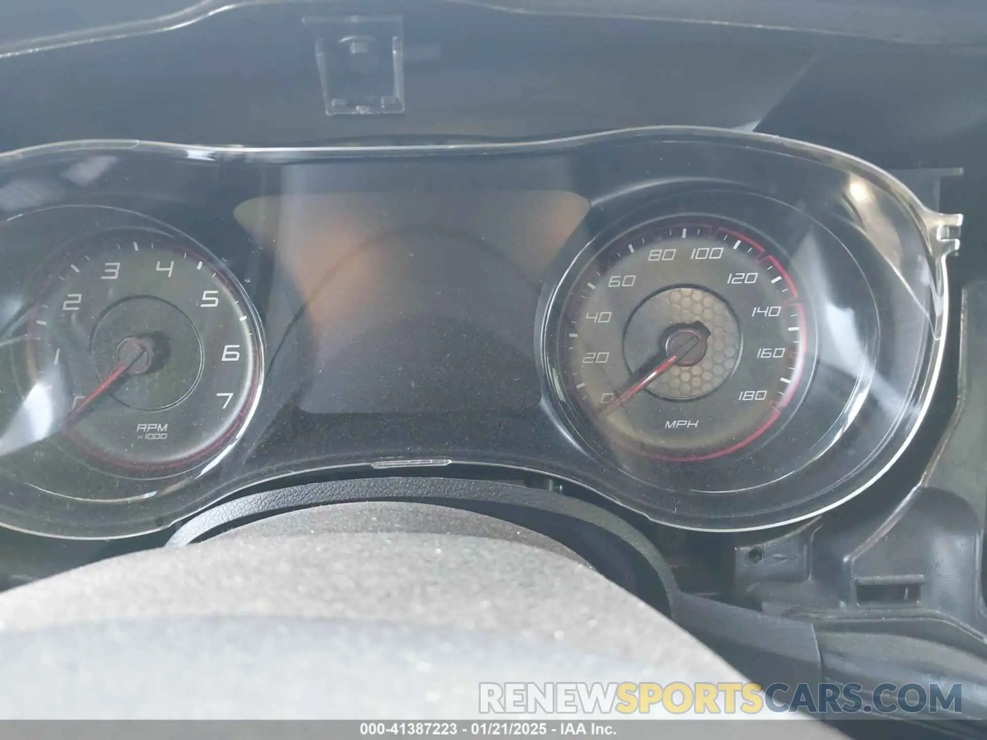 15 Photograph of a damaged car 2C3CDXGJ9KH736009 DODGE CHARGER 2019