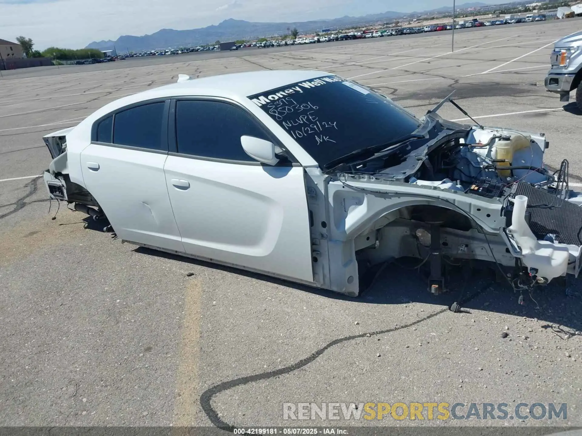 17 Фотография поврежденного автомобиля 2C3CDXGJ9KH742747 DODGE CHARGER 2019