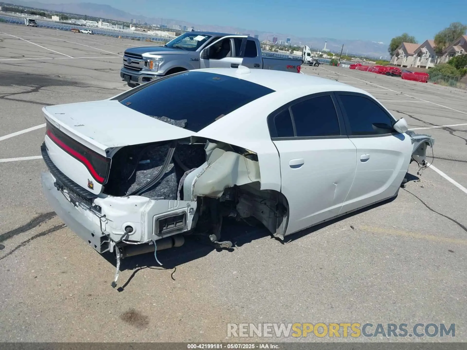 4 Фотография поврежденного автомобиля 2C3CDXGJ9KH742747 DODGE CHARGER 2019