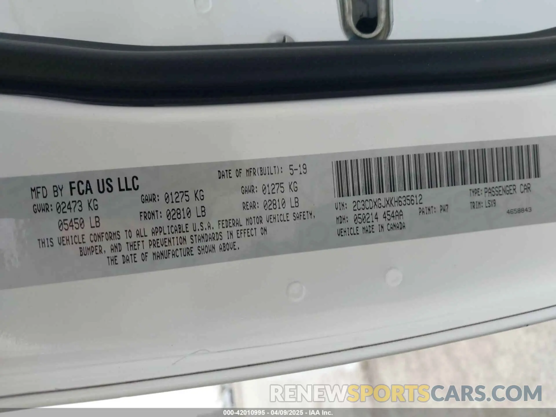 9 Photograph of a damaged car 2C3CDXGJXKH635612 DODGE CHARGER 2019