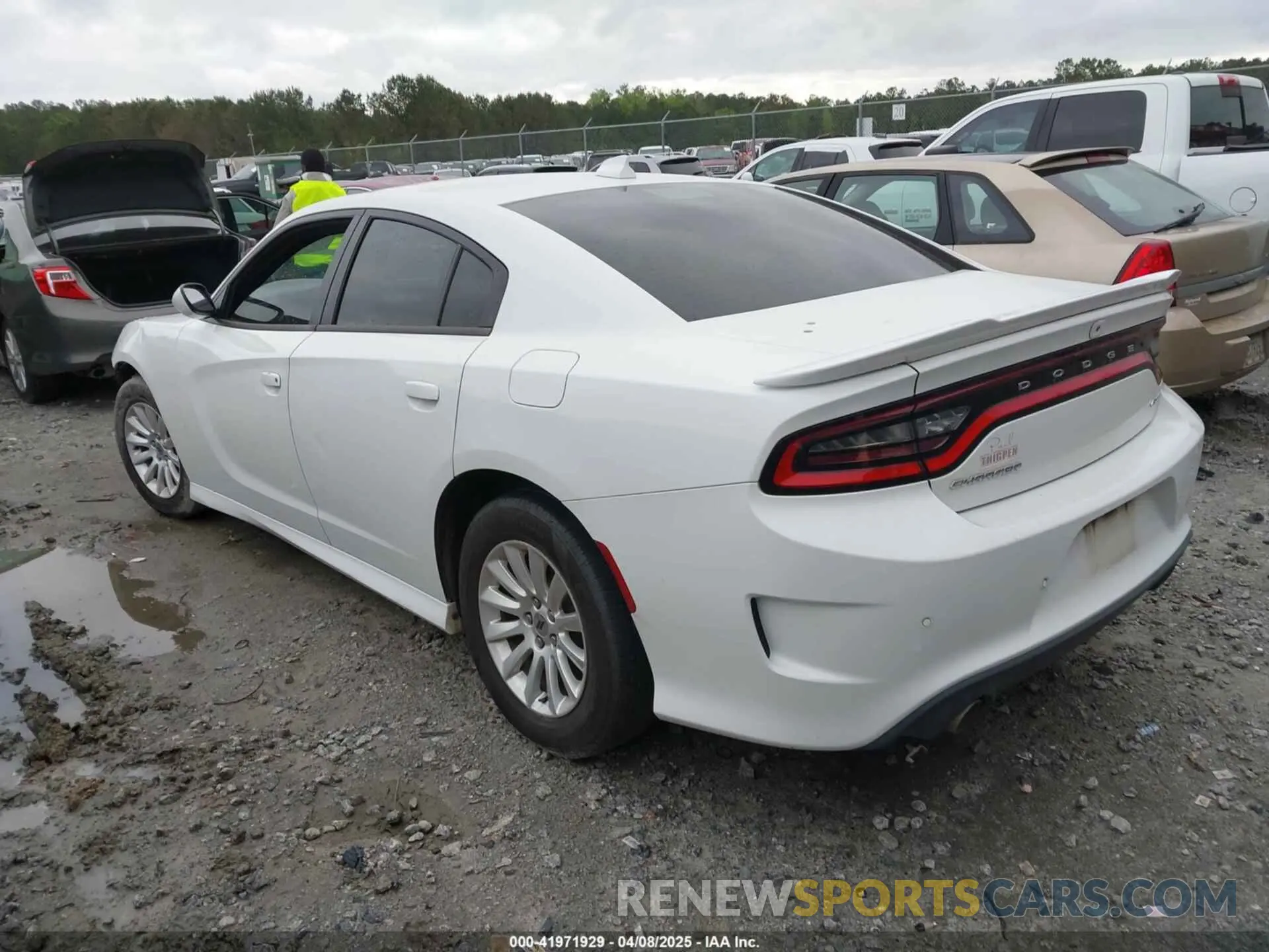 3 Фотография поврежденного автомобиля 2C3CDXHG0KH512582 DODGE CHARGER 2019
