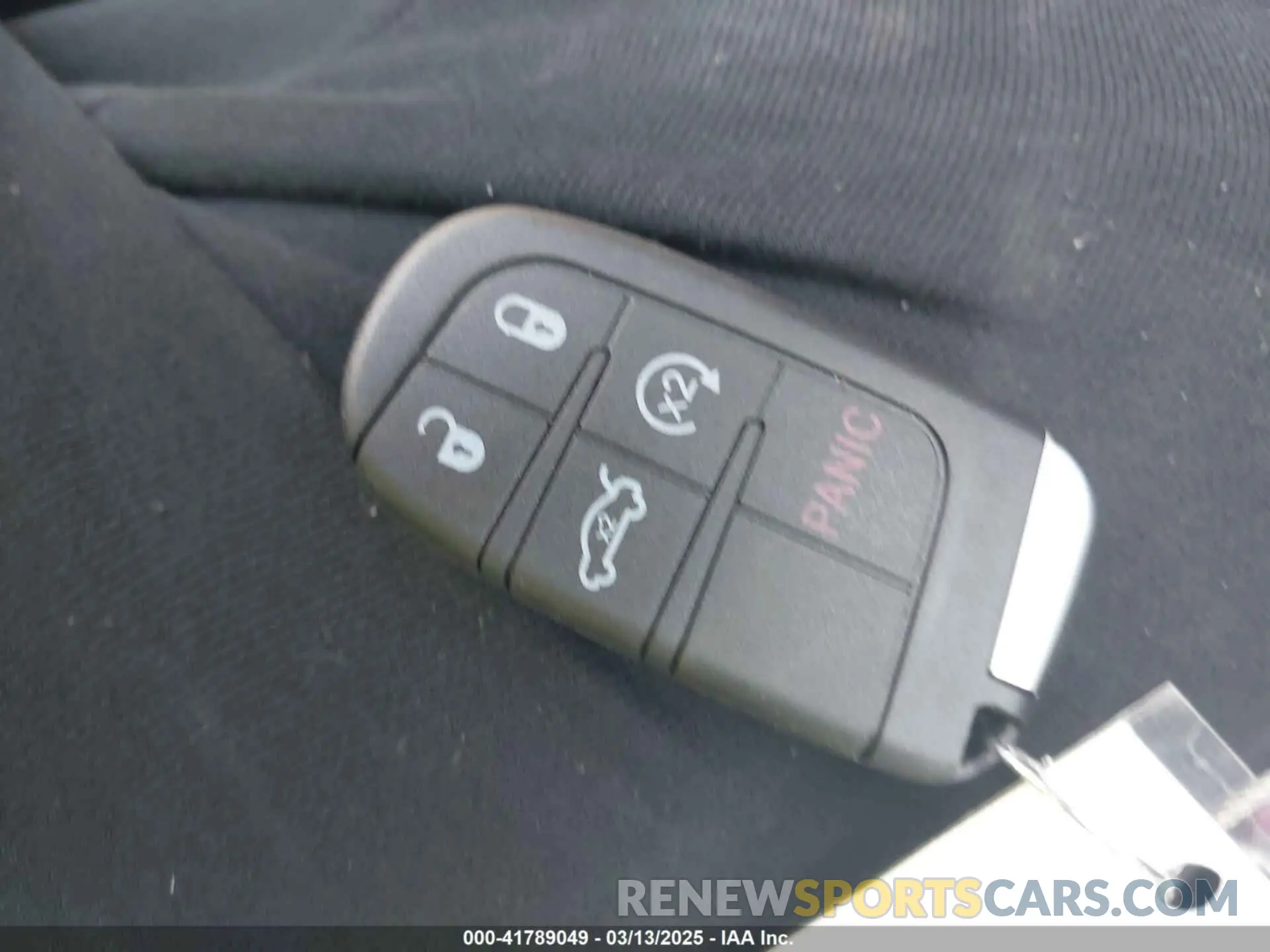11 Фотография поврежденного автомобиля 2C3CDXHG0KH589064 DODGE CHARGER 2019