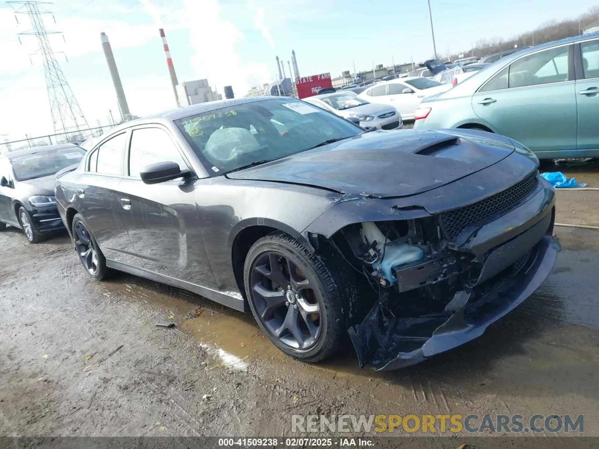 1 Фотография поврежденного автомобиля 2C3CDXHG1KH565596 DODGE CHARGER 2019