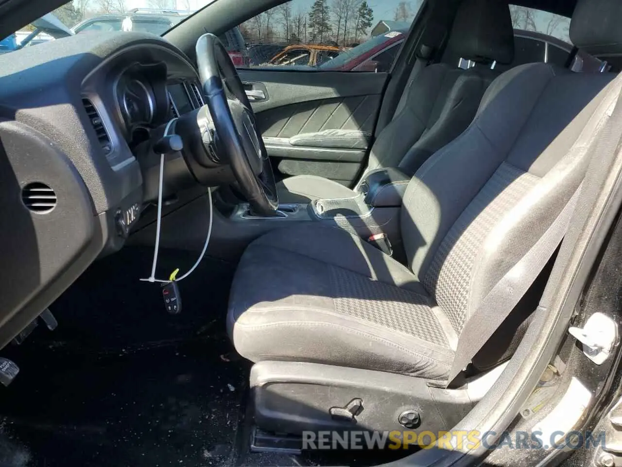 7 Photograph of a damaged car 2C3CDXHG1KH567672 DODGE CHARGER 2019