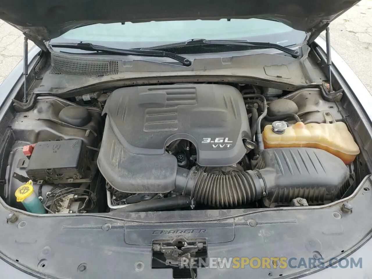 11 Фотография поврежденного автомобиля 2C3CDXHG1KH567719 DODGE CHARGER 2019