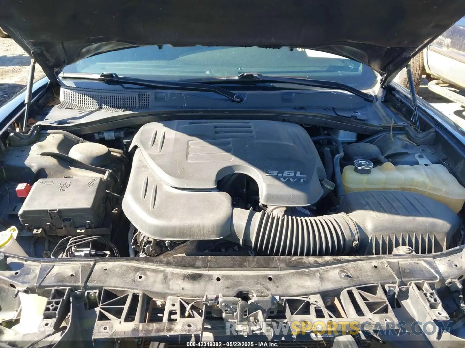 10 Photograph of a damaged car 2C3CDXHG3KH526489 DODGE CHARGER 2019