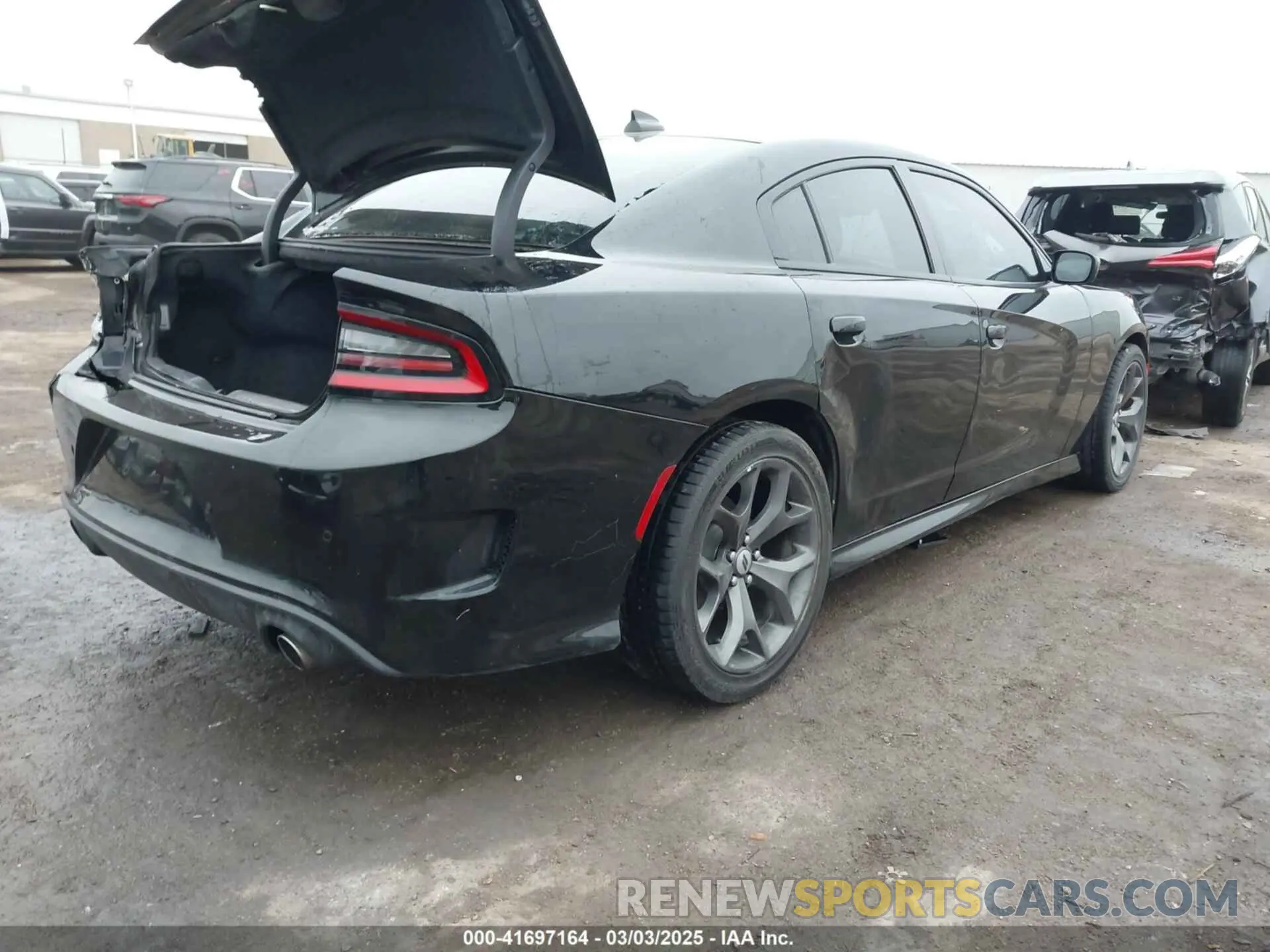 4 Фотография поврежденного автомобиля 2C3CDXHG3KH527318 DODGE CHARGER 2019