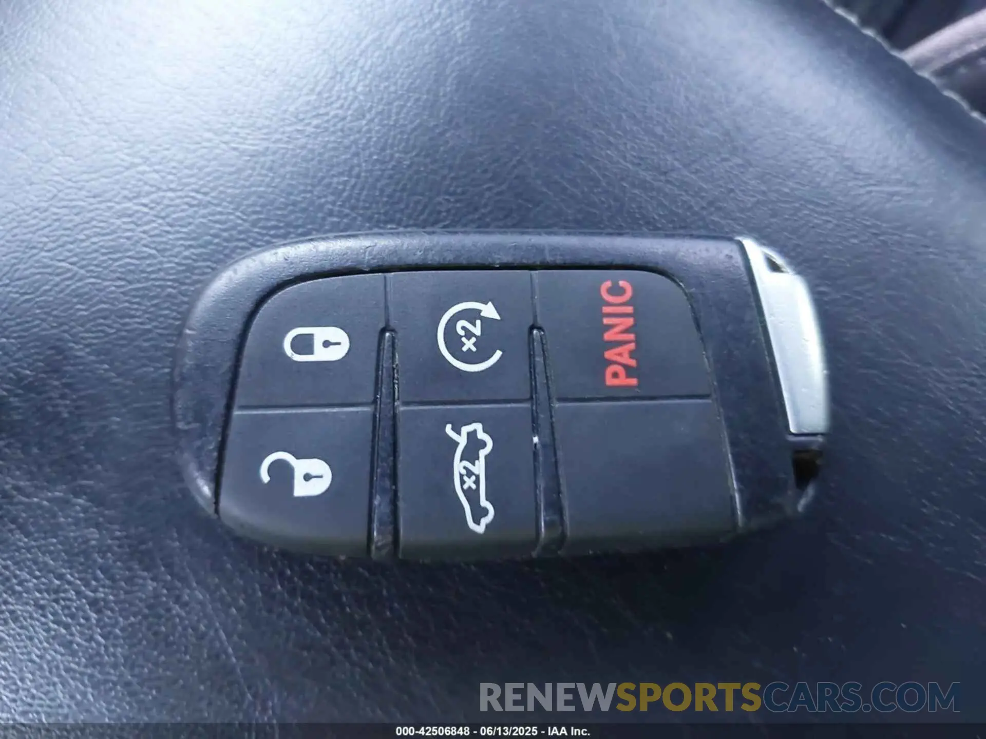 11 Photograph of a damaged car 2C3CDXHG3KH676313 DODGE CHARGER 2019