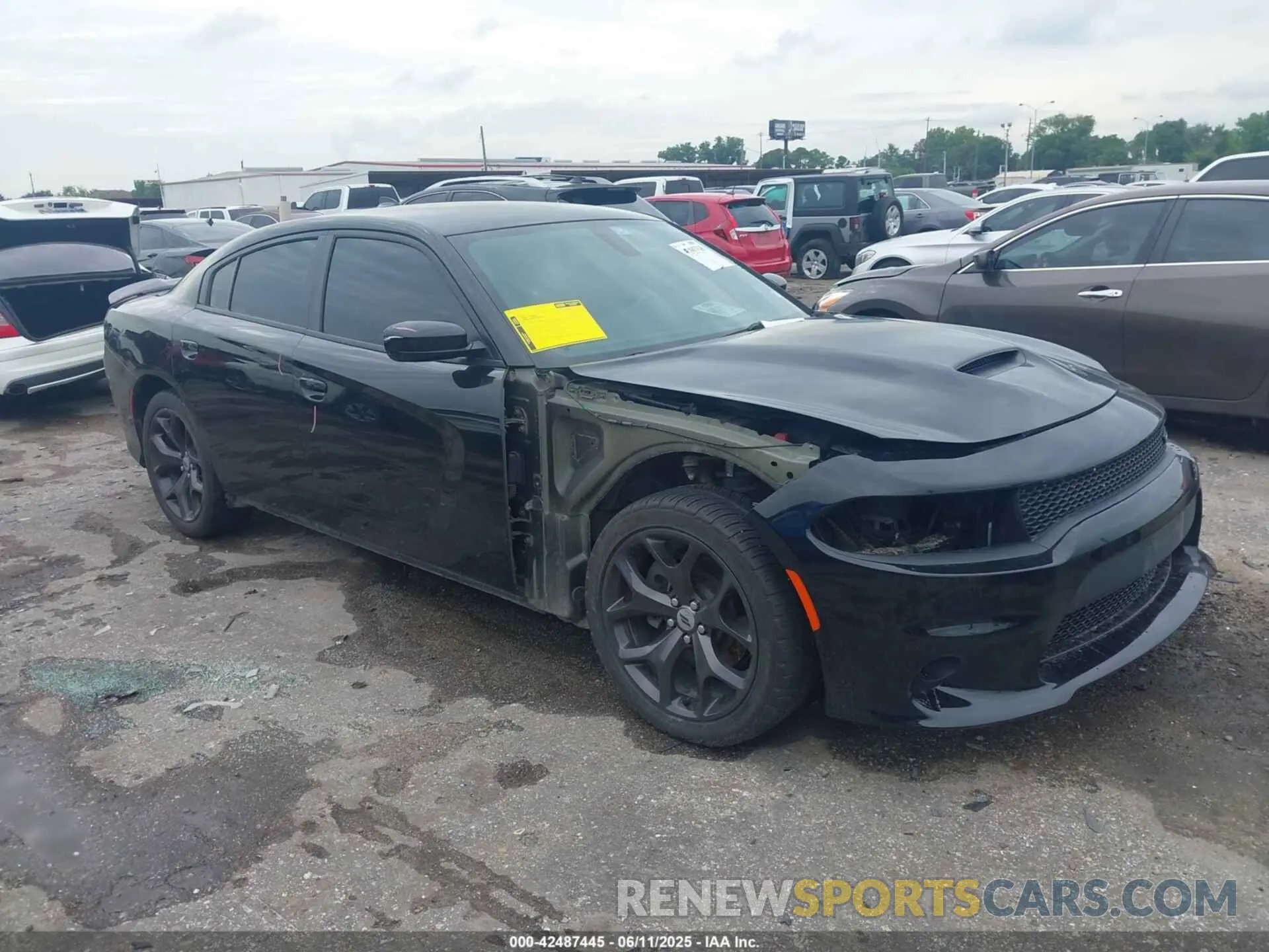 1 Photograph of a damaged car 2C3CDXHG3KH749261 DODGE CHARGER 2019
