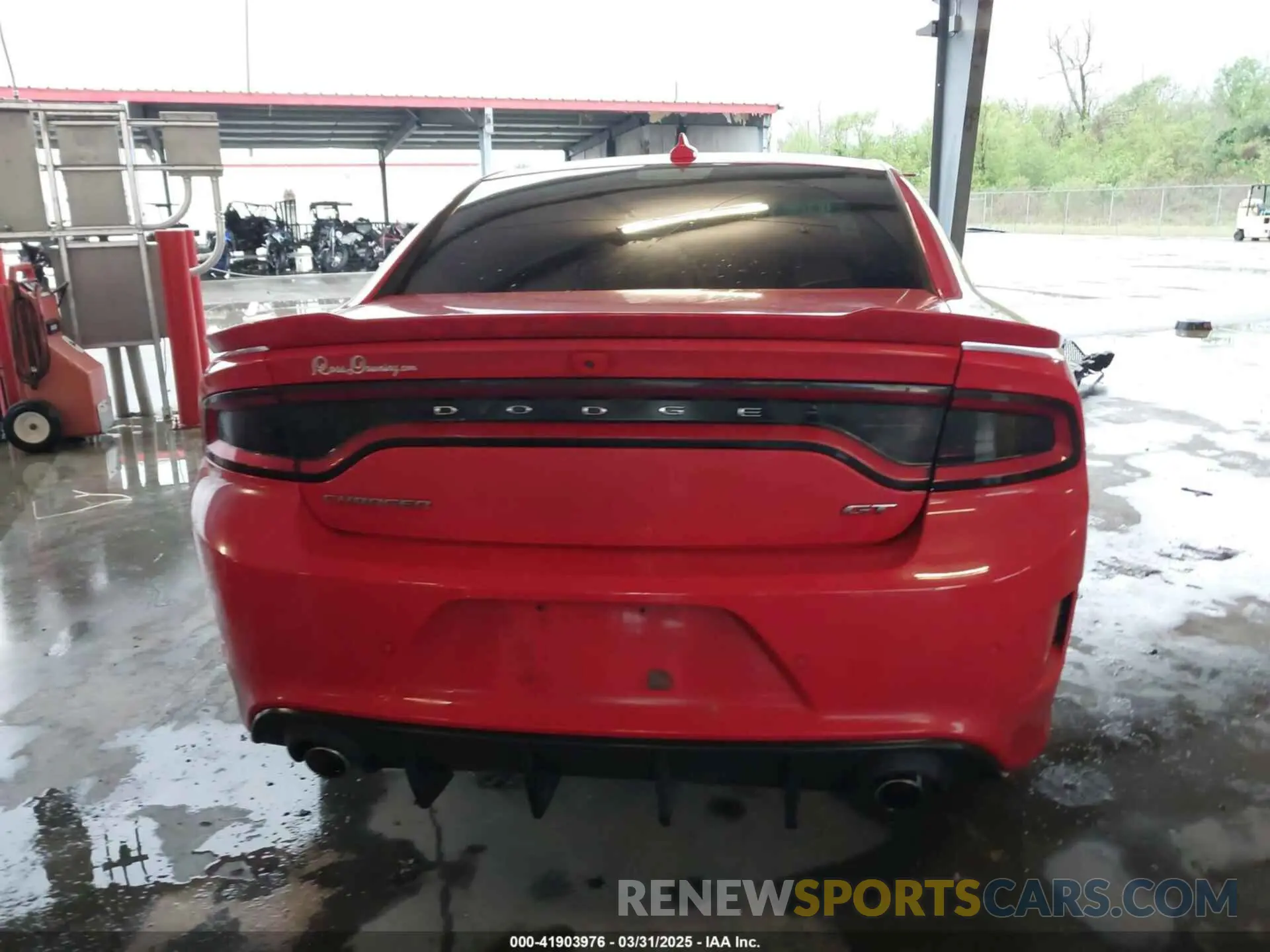 16 Photograph of a damaged car 2C3CDXHG4KH526761 DODGE CHARGER 2019