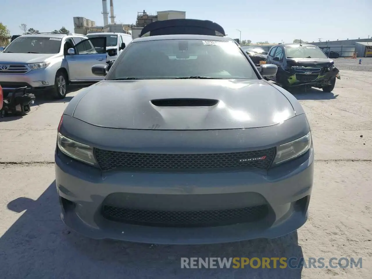 5 Photograph of a damaged car 2C3CDXHG4KH567231 DODGE CHARGER 2019