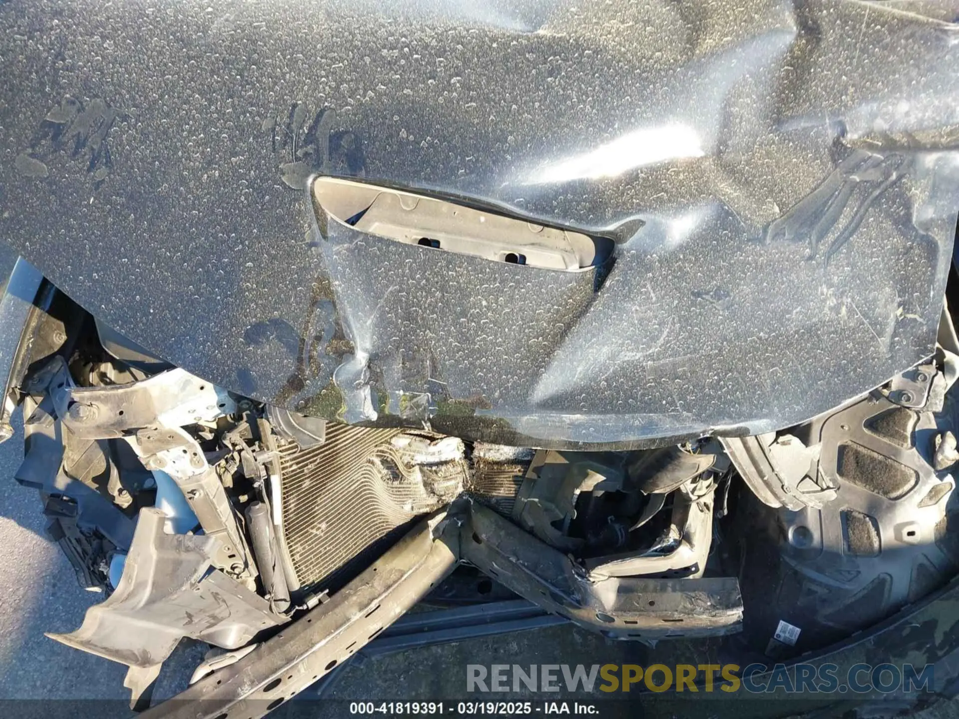 10 Photograph of a damaged car 2C3CDXHG5KH526834 DODGE CHARGER 2019
