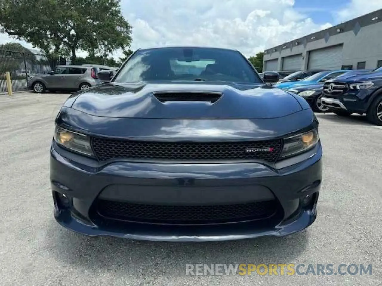 5 Photograph of a damaged car 2C3CDXHG5KH608580 DODGE CHARGER 2019