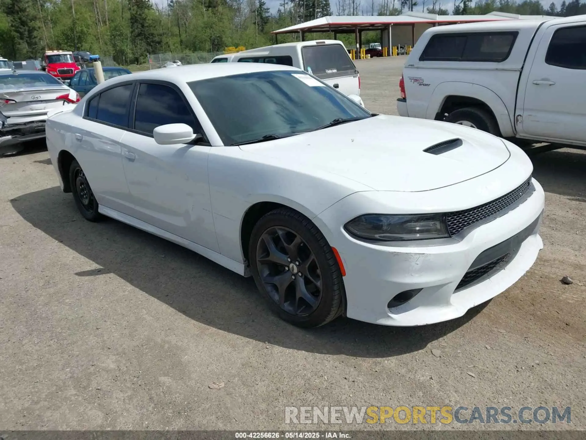 1 Photograph of a damaged car 2C3CDXHG5KH671128 DODGE CHARGER 2019