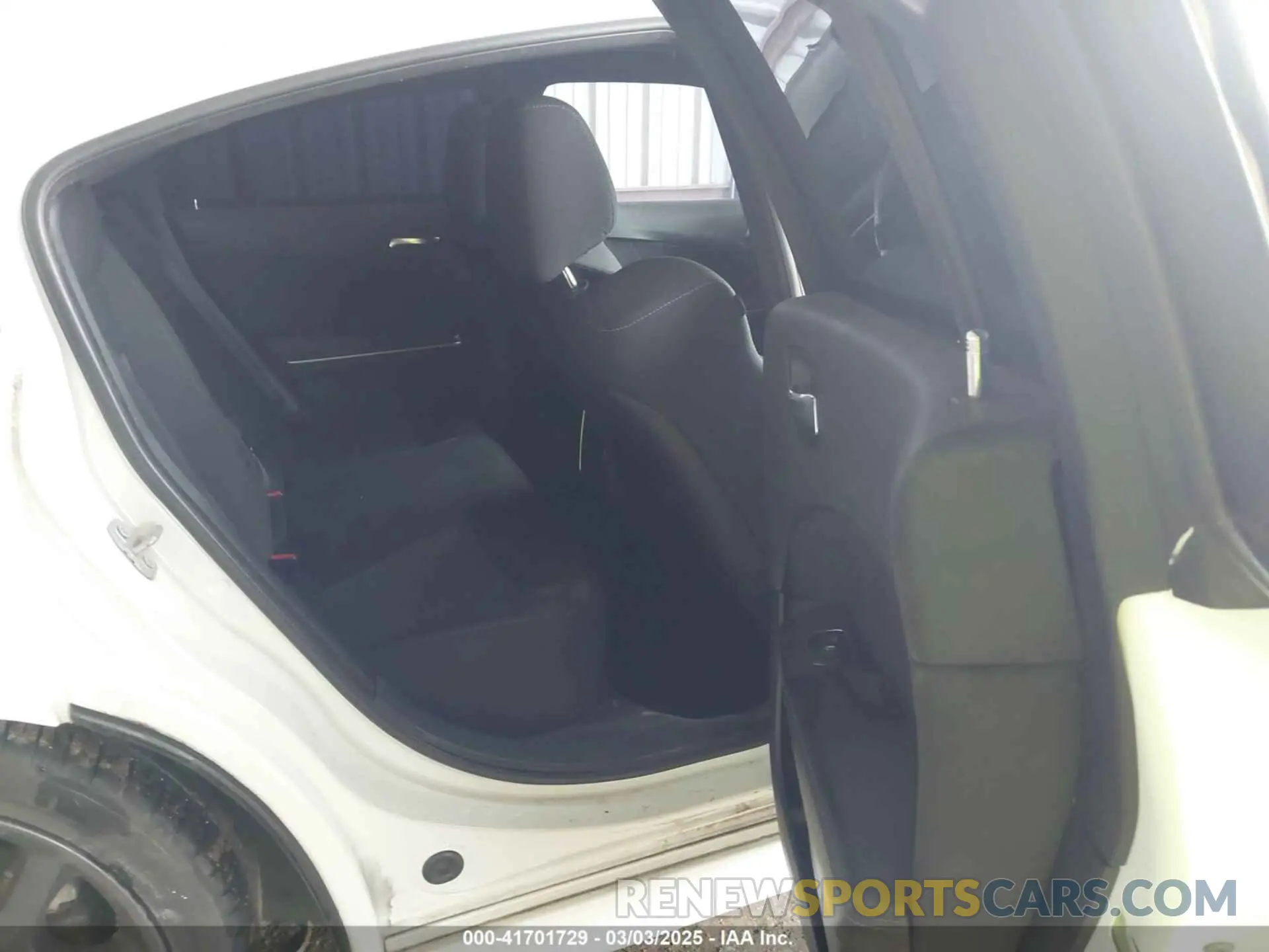 8 Photograph of a damaged car 2C3CDXHG6KH512506 DODGE CHARGER 2019