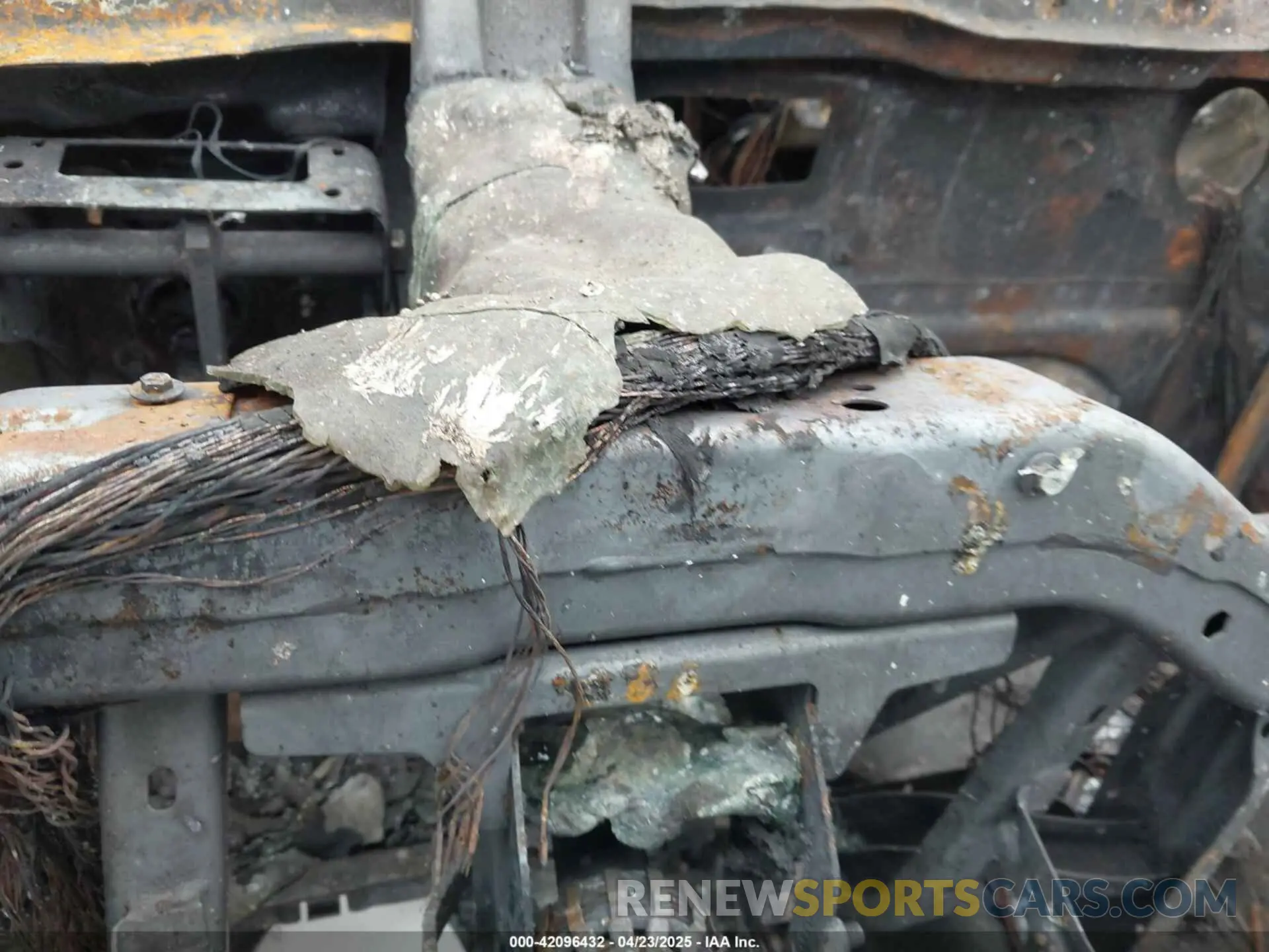 14 Photograph of a damaged car 2C3CDXHG6KH673647 DODGE CHARGER 2019