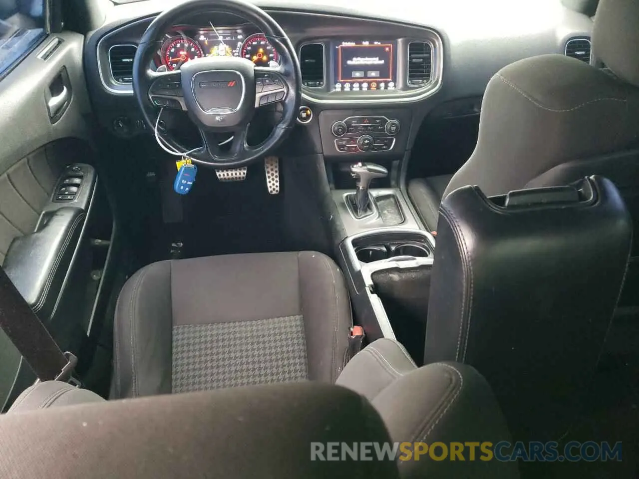 8 Photograph of a damaged car 2C3CDXHG6KH740473 DODGE CHARGER 2019