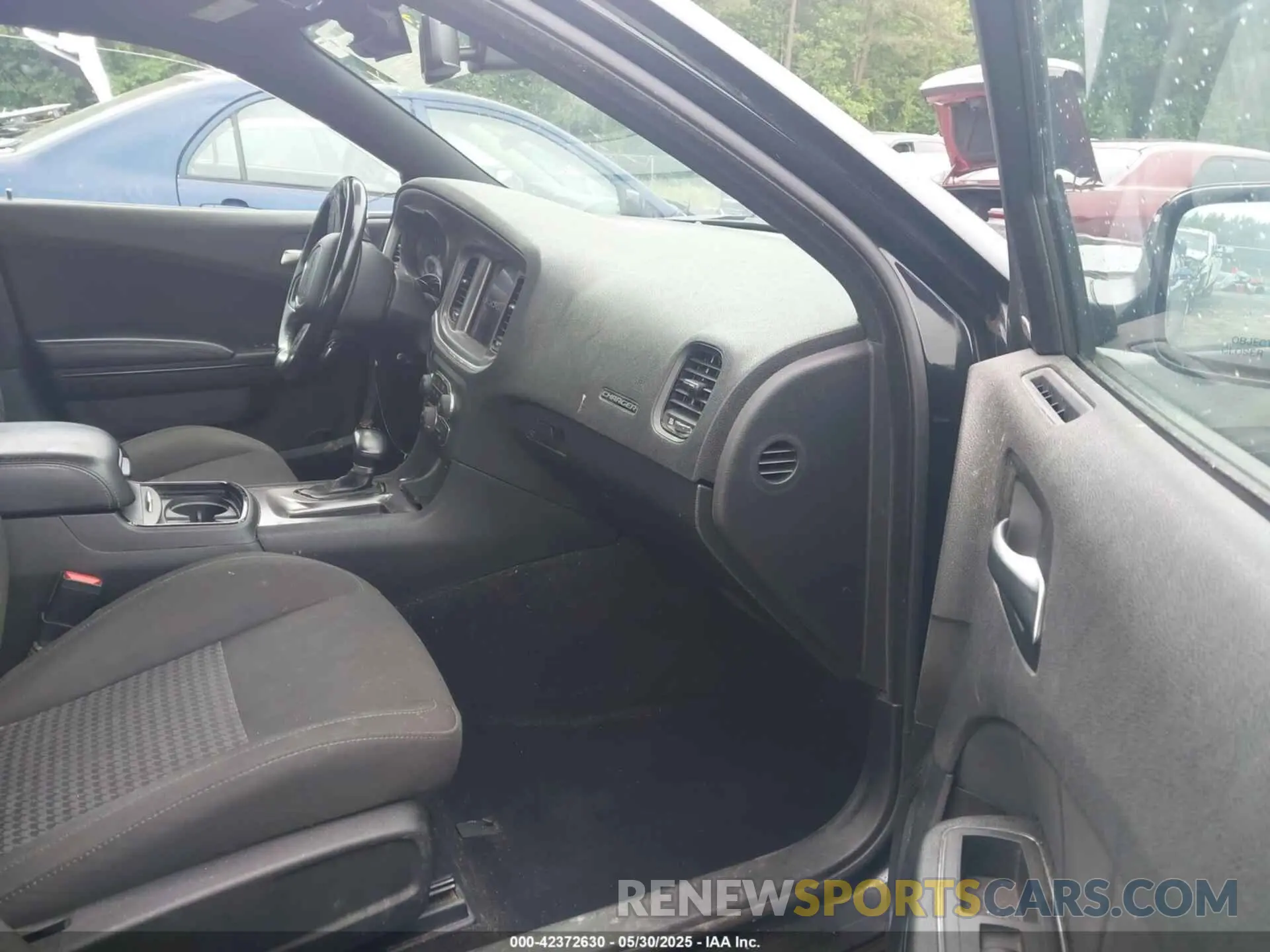 5 Photograph of a damaged car 2C3CDXHG7KH721382 DODGE CHARGER 2019