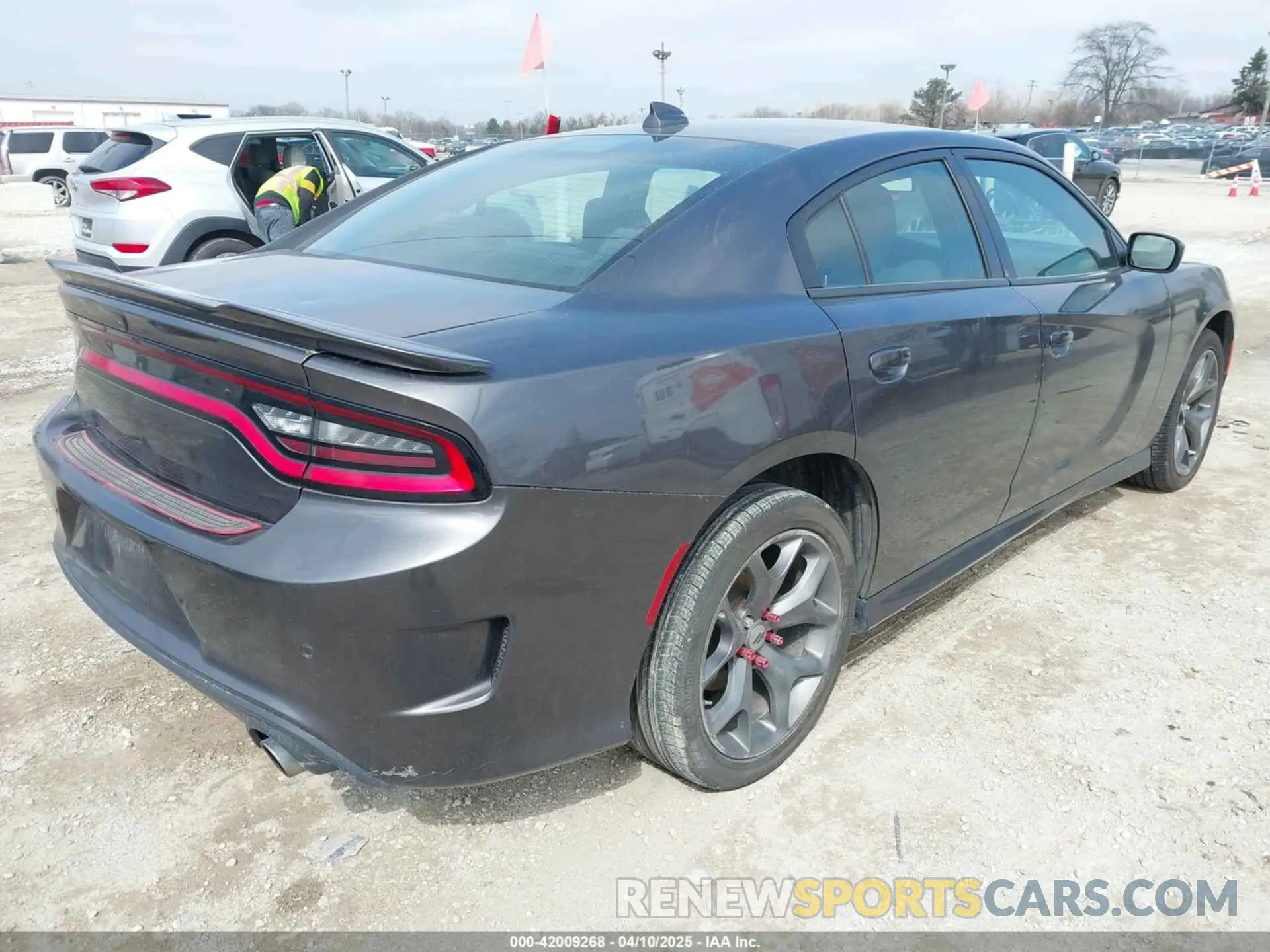 4 Photograph of a damaged car 2C3CDXHG8KH677988 DODGE CHARGER 2019