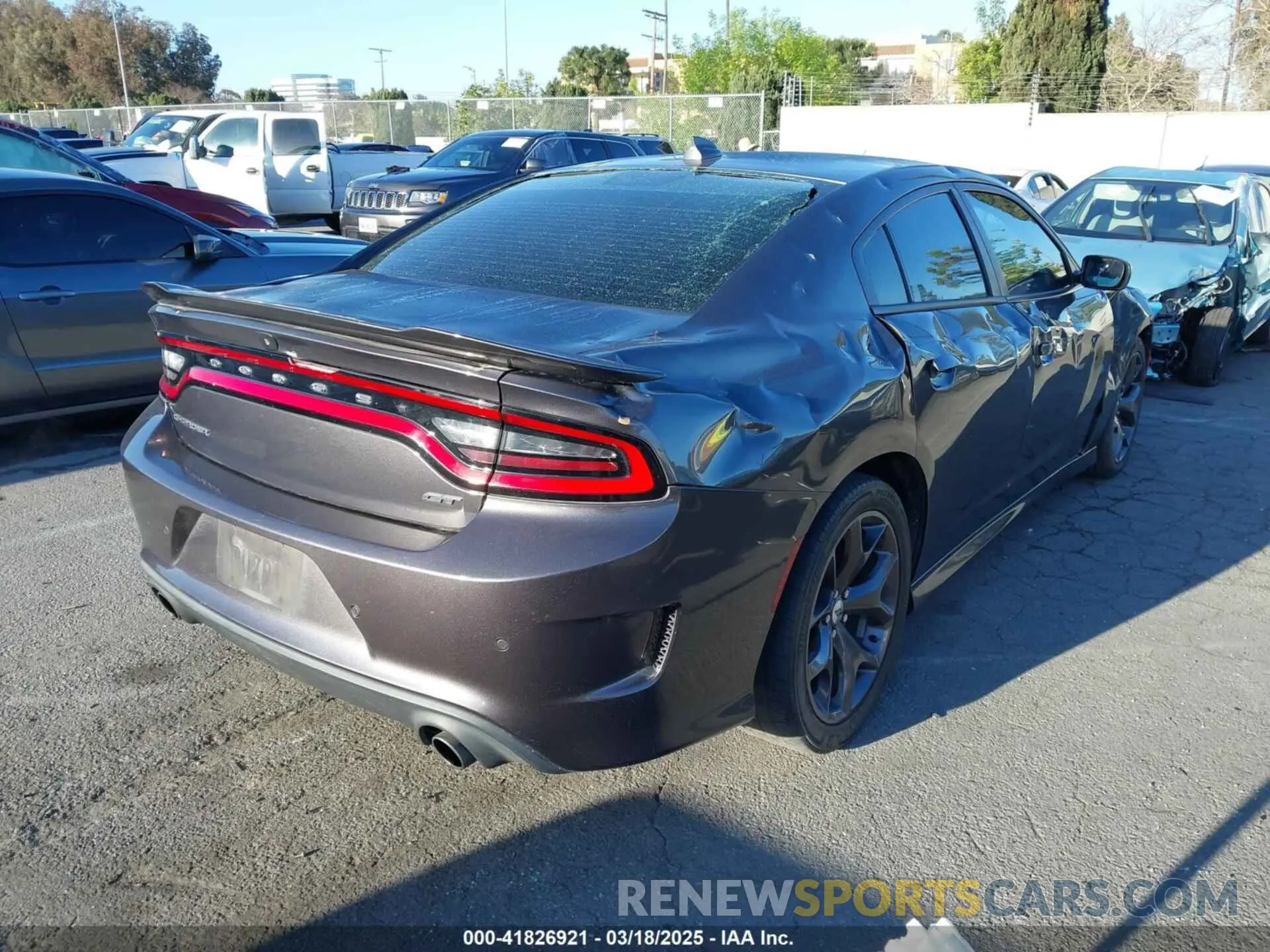 4 Фотография поврежденного автомобиля 2C3CDXHG8KH680955 DODGE CHARGER 2019