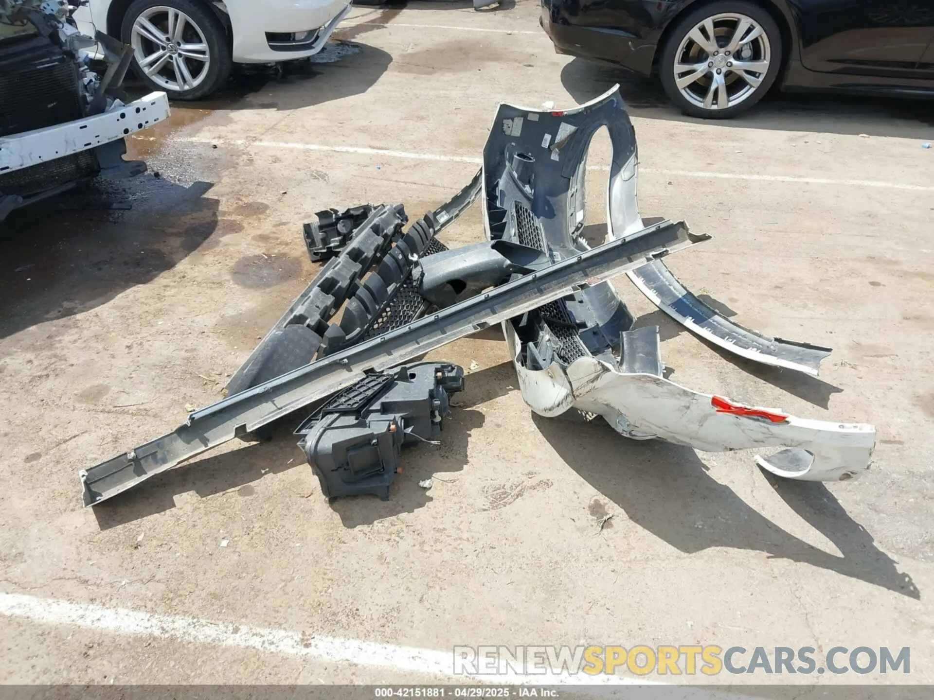 12 Фотография поврежденного автомобиля 2C3CDXHGXKH608848 DODGE CHARGER 2019